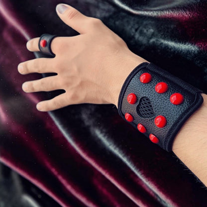 LEATHER STUDDED WRIST GEAR