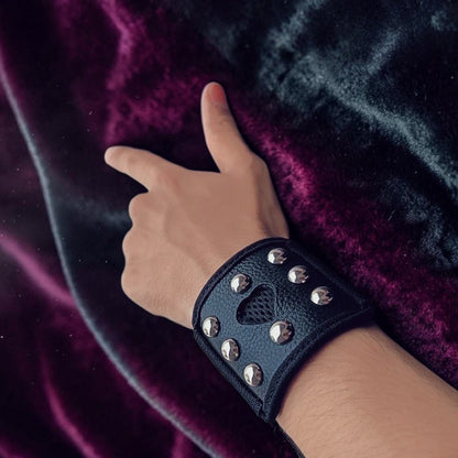 LEATHER STUDDED WRIST GEAR (UNISEX)