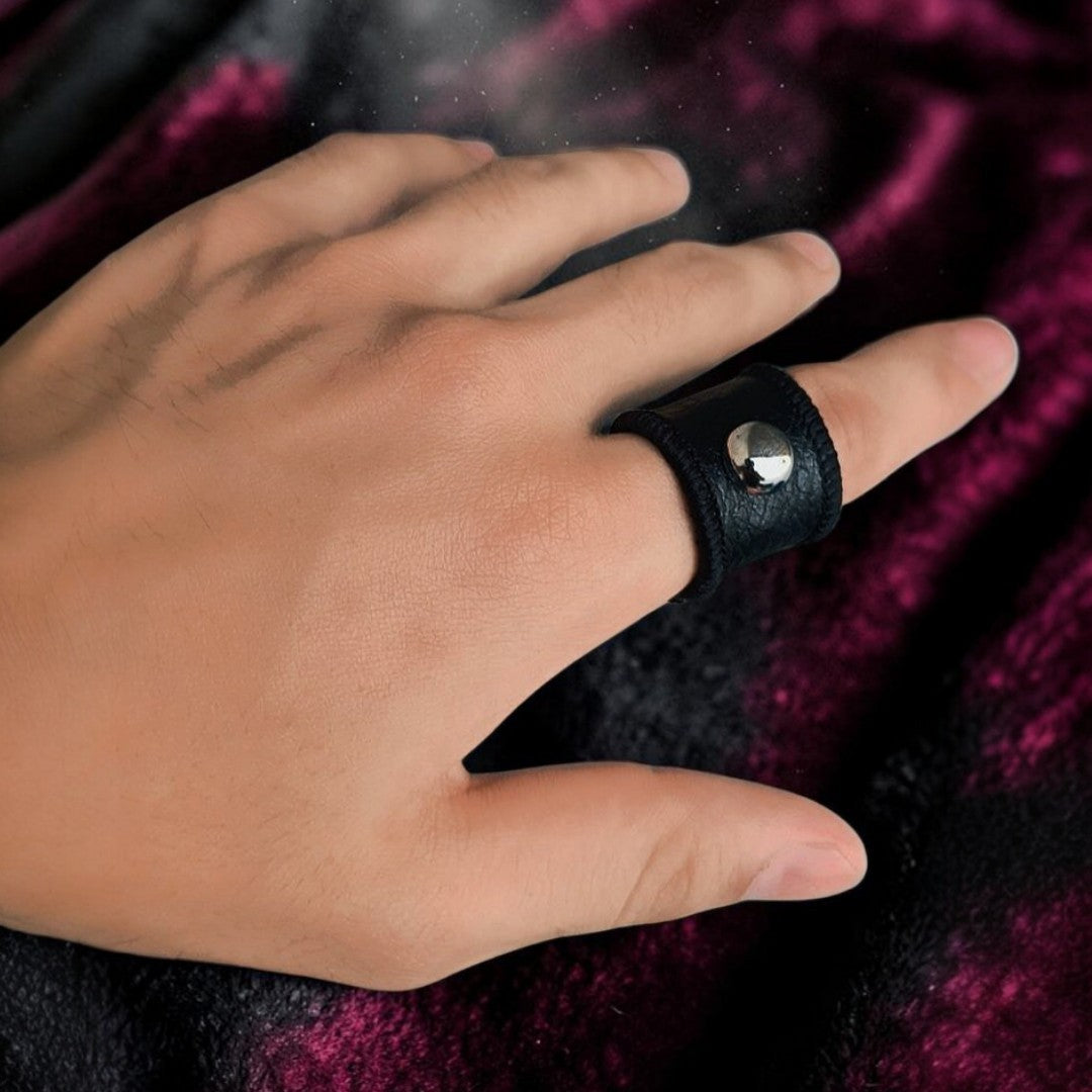 LEATHER KNUCKLE RING (UNISEX)