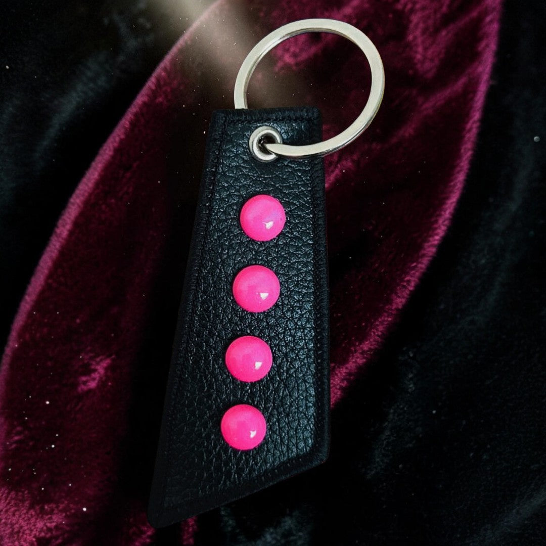 LEATHER SIGMA KEYCHAIN