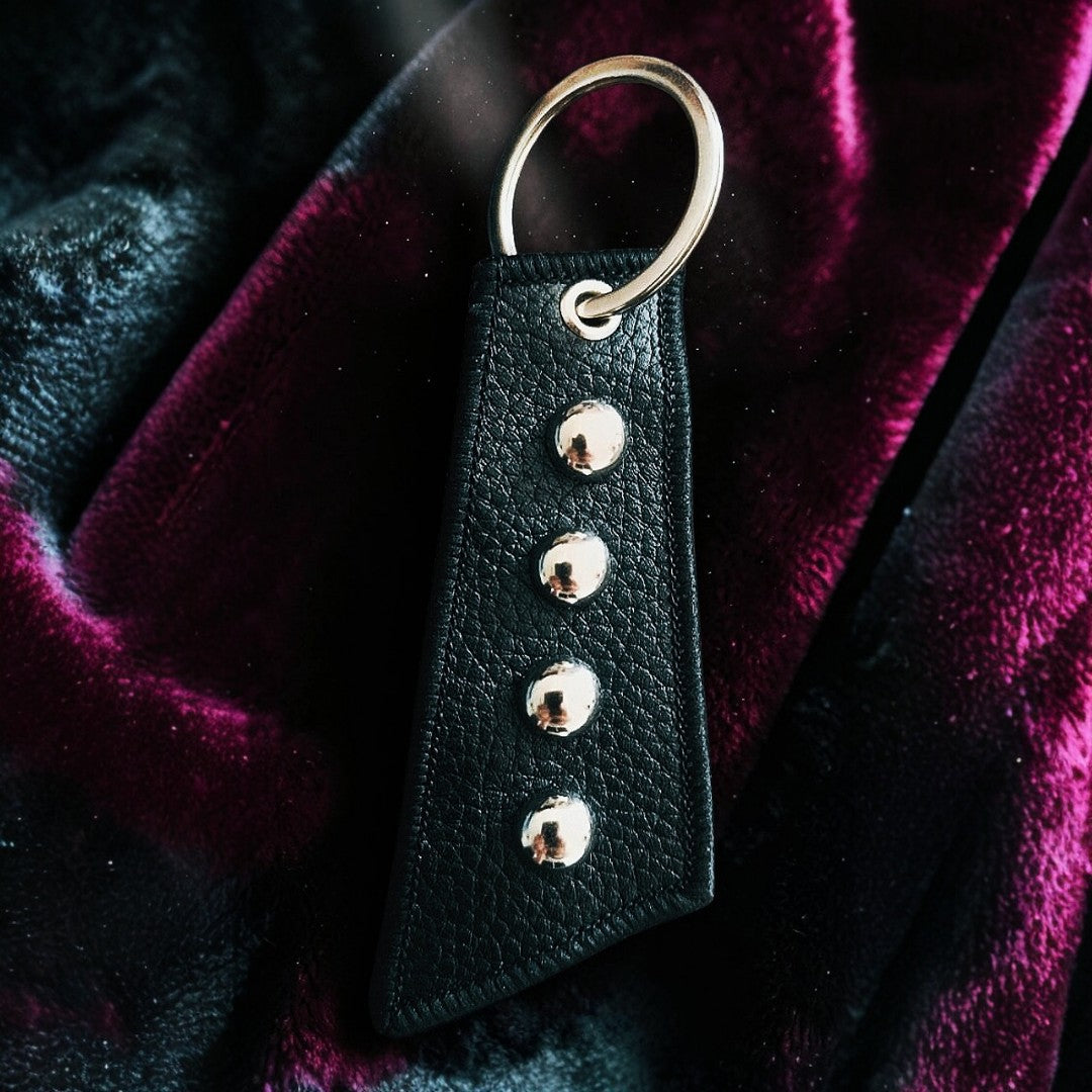 LEATHER SIGMA KEYCHAIN